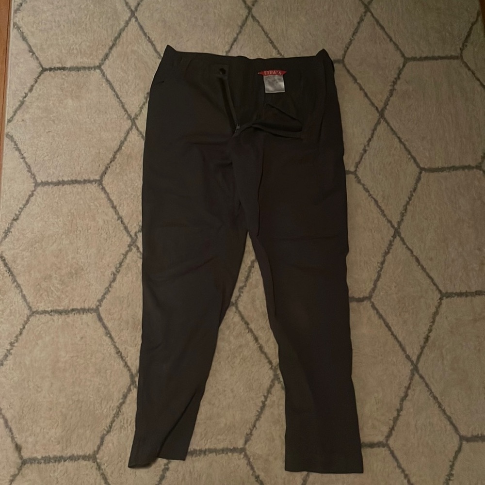 Strata FR chino. Athletic fit